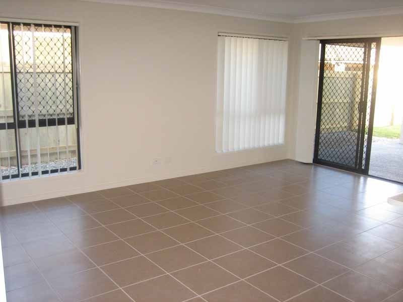 5 Flint Street, Bray Park QLD 4500