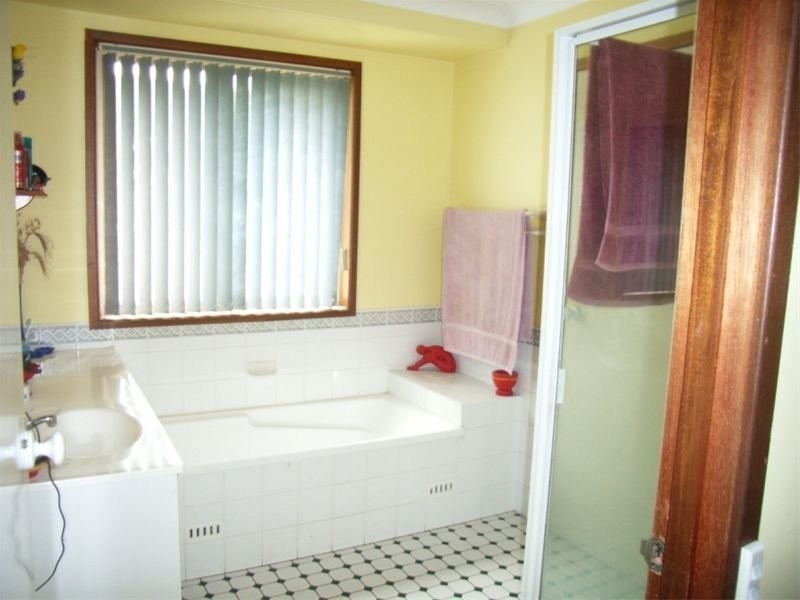 33 Lorikeet Court, Tingira Heights NSW 2290