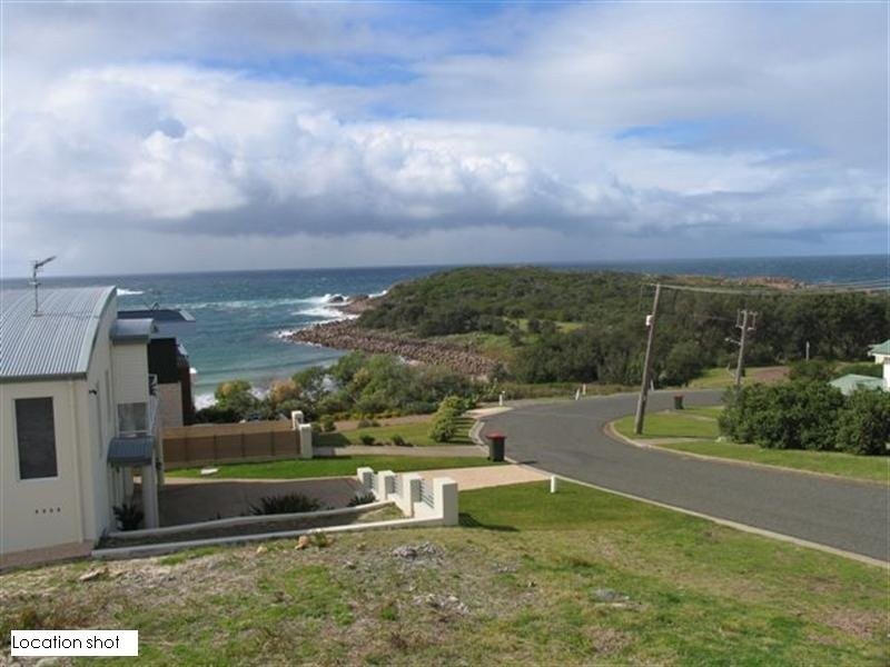 2 The Mainsail, Boat Harbour NSW 2316