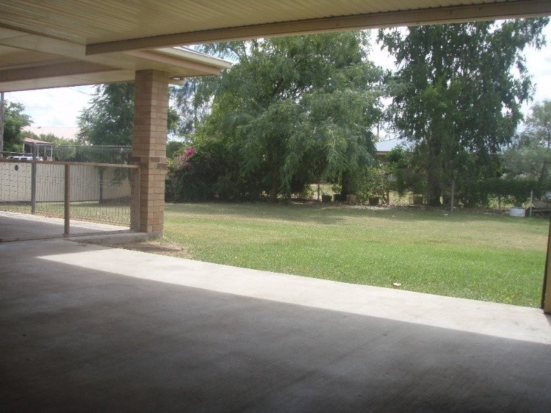 19 Charles Ave, Goondiwindi QLD 4390