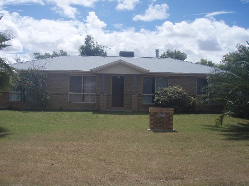 19 Charles Ave, Goondiwindi QLD 4390