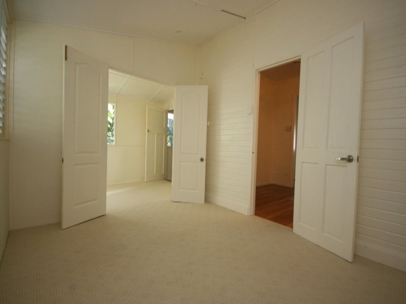 34 Flowers Street, Railway Estate QLD 4810