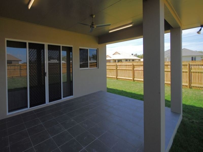 149 Daintree Drive, Bushland Beach QLD 4818