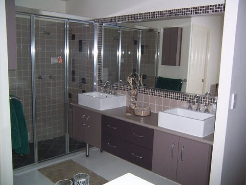 12 Mowbray Court, Mount Low QLD 4818