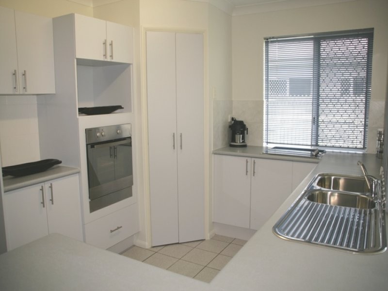 16 Bluebell Way, Kirwan QLD 4817