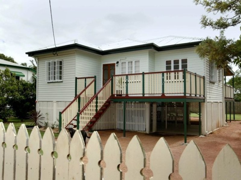 62 Twelfth Avenue, Railway Estate QLD 4810