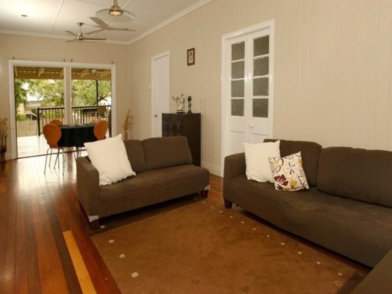 62 Twelfth Avenue, Railway Estate QLD 4810