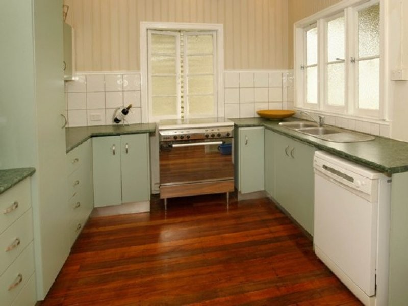 62 Twelfth Avenue, Railway Estate QLD 4810