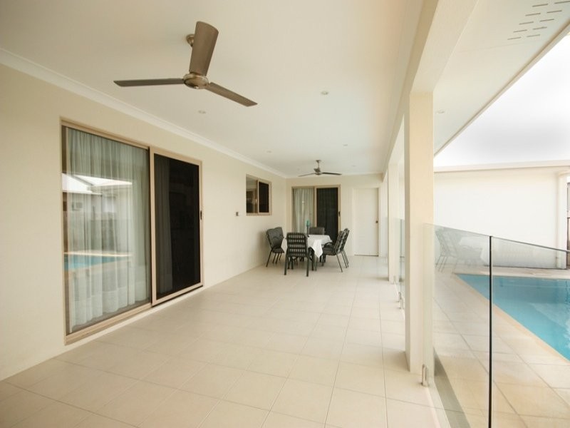 13 Hilton Way, Mount Louisa QLD 4814