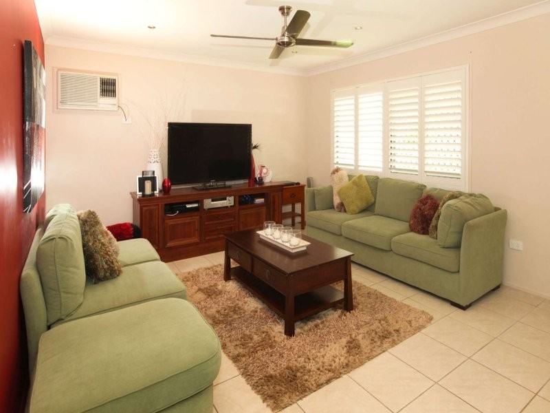 17 Blackbean court, Mount Louisa QLD 4814