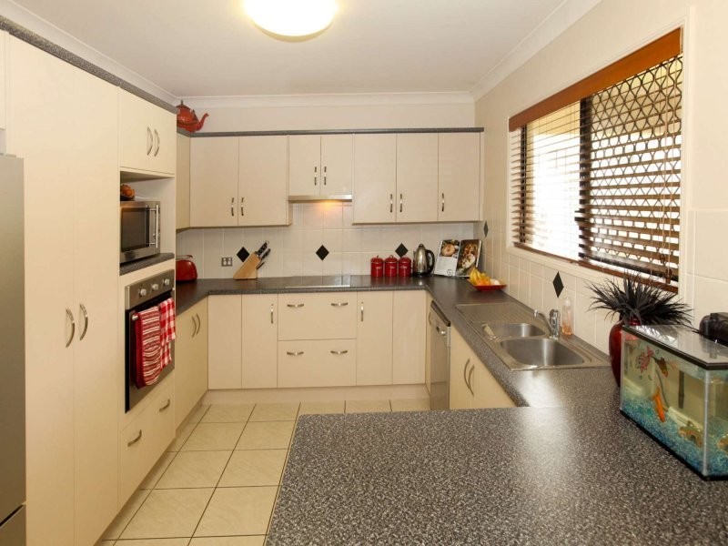 17 Blackbean court, Mount Louisa QLD 4814