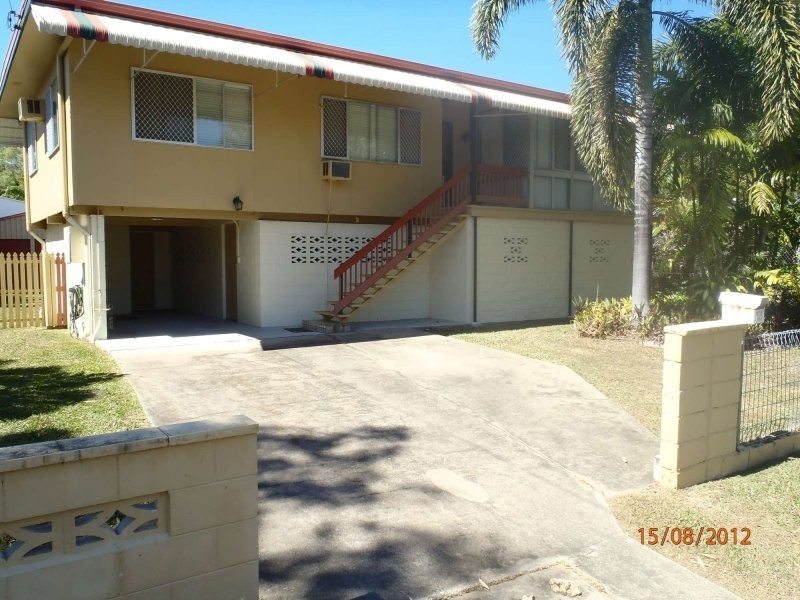 10 Peter Street, Kelso QLD 4815