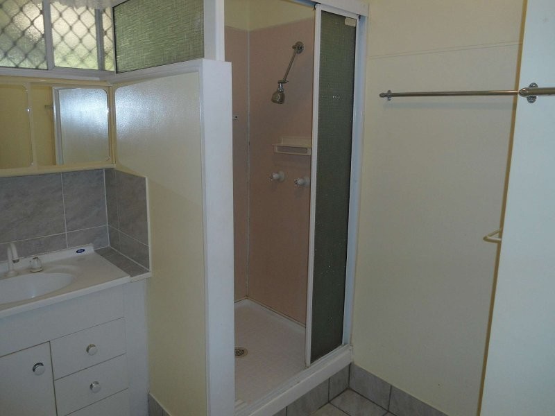 10 Peter Street, Kelso QLD 4815