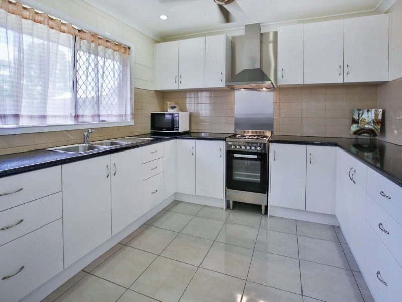 4 Garnet Street, Kelso QLD 4815