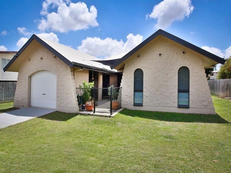 4 Garnet Street, Kelso QLD 4815