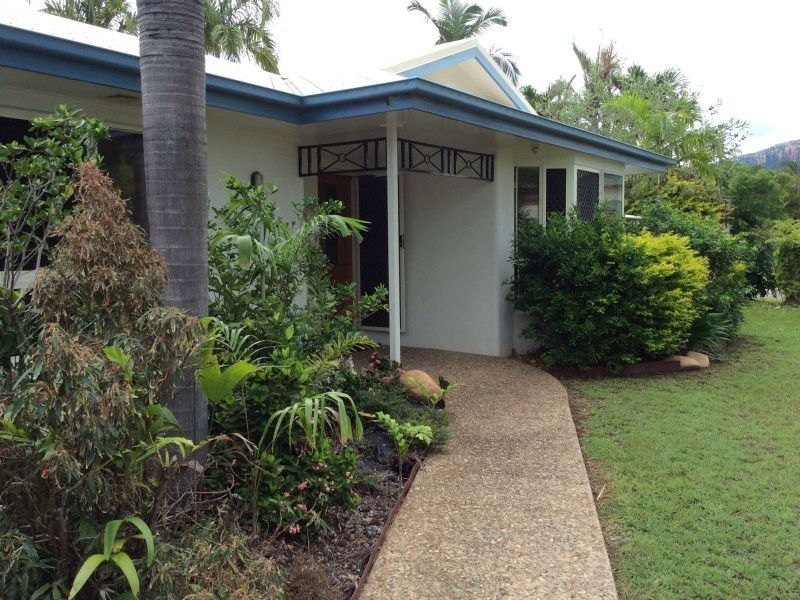 12 Carisbrooke Court, Annandale QLD 4814