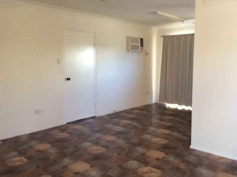 25 Normanby Street, Wulguru QLD 4811