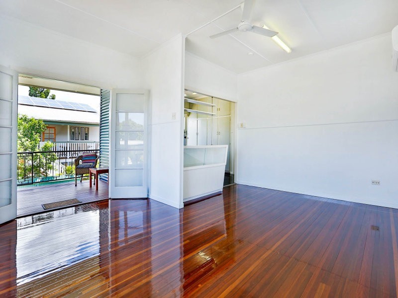 65 Campbell Street, Hermit Park QLD 4812