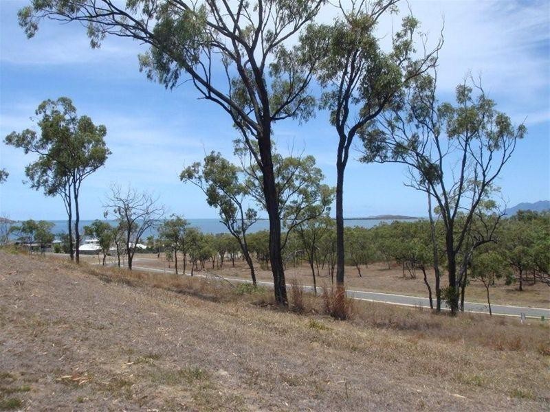 6 Grandview Terrace, Bowen QLD 4805