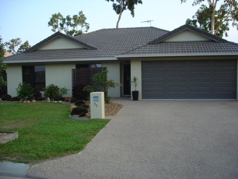 11 Eshelby Street, Bushland Beach QLD 4818