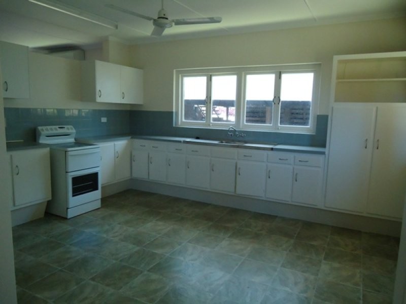 44 William Street, West End QLD 4810