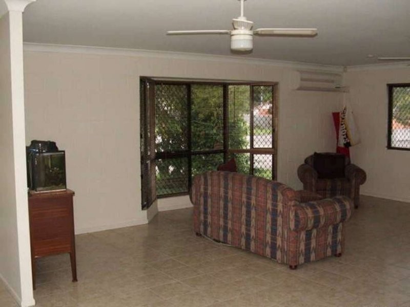 11 Lara Street, Cranbrook QLD 4814