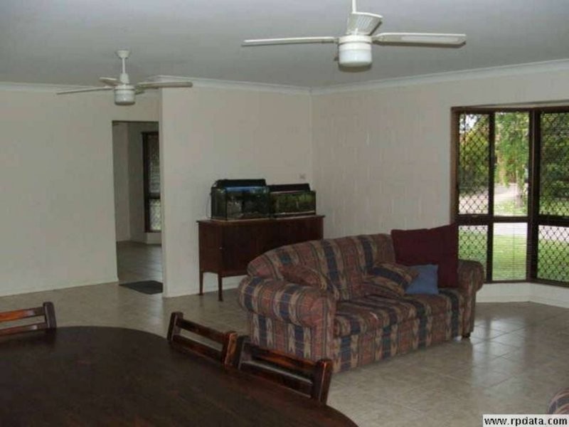 11 Lara Street, Cranbrook QLD 4814