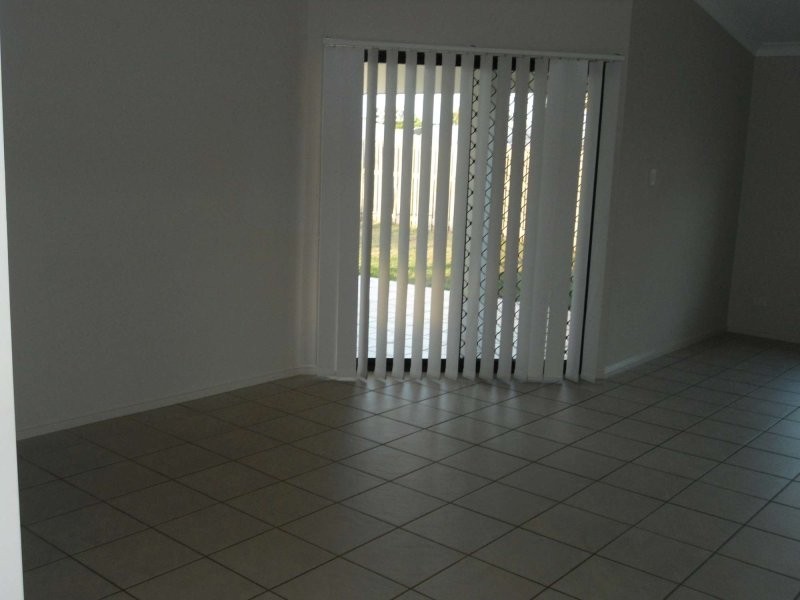 74 Woodwark Drive, Bushland Beach QLD 4818