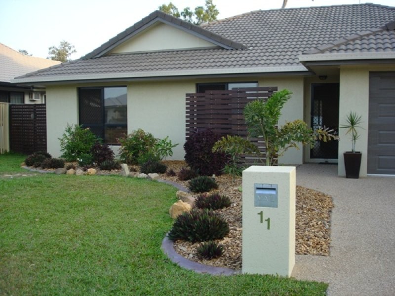 11 ESHELBY STREET, Bushland Beach QLD 4818