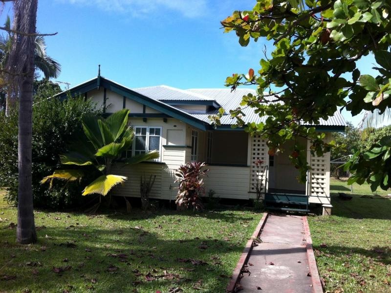 42 French Street, Pimlico QLD 4812