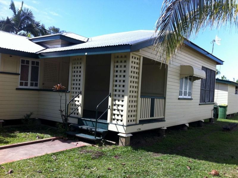 42 French Street, Pimlico QLD 4812