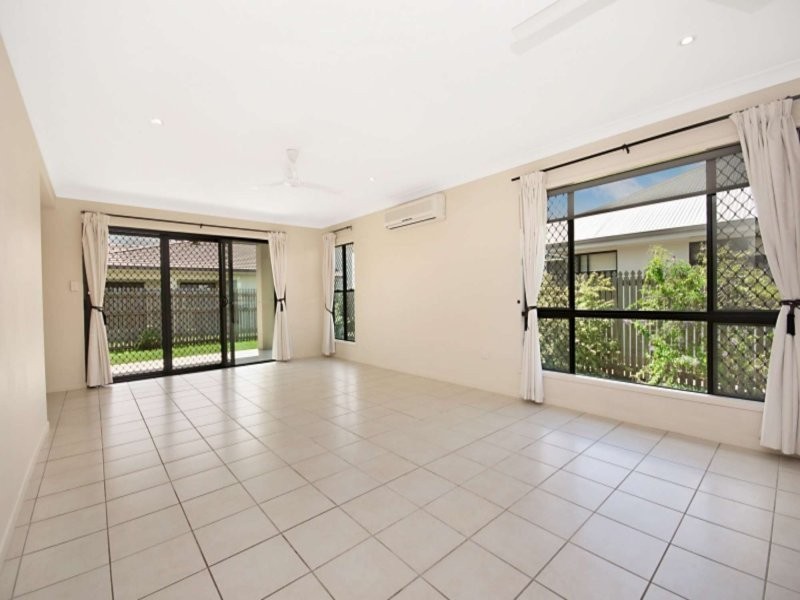 9 Laurie Motti Parade, Kirwan QLD 4817