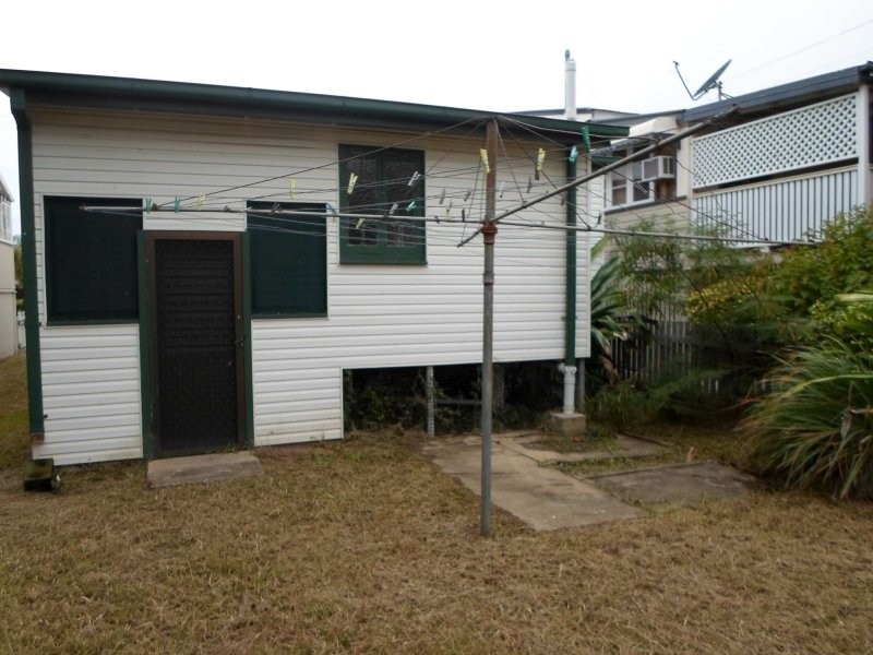 22 Ninth Avenue, Railway Estate QLD 4810