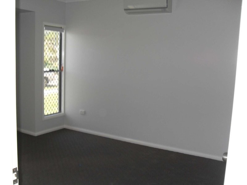 4a Grassbird Street, Oonoonba QLD 4811