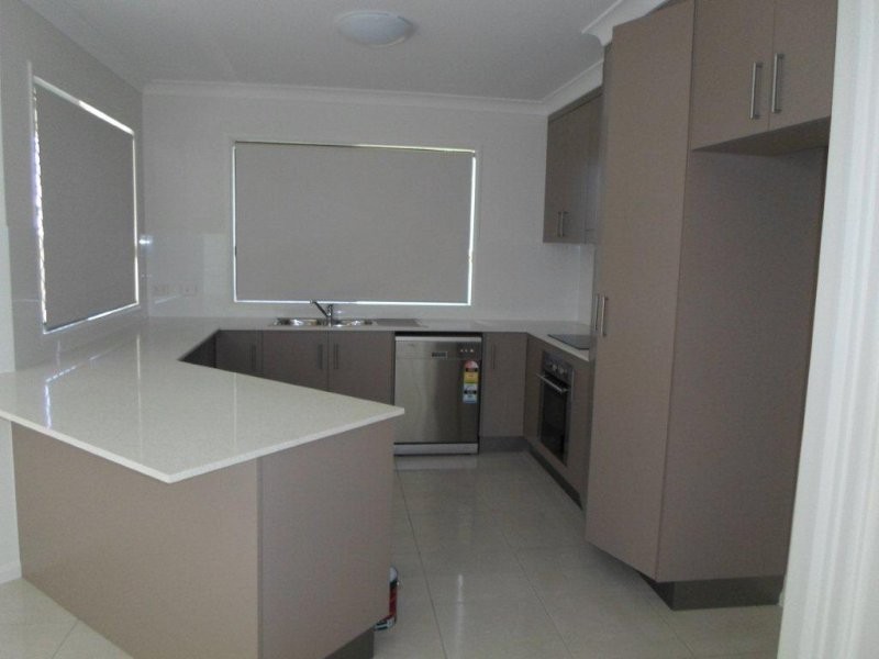 77 Sunhaven Blvd, Burdell QLD 4818