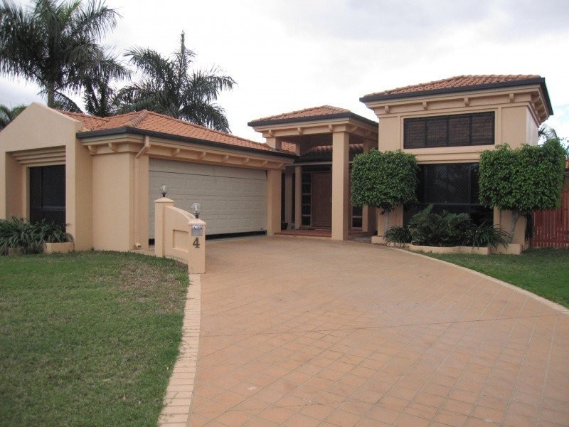 4 Firefly Court, Kirwan QLD 4817