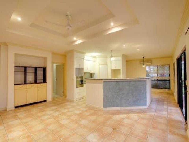 4 Firefly Court, Kirwan QLD 4817