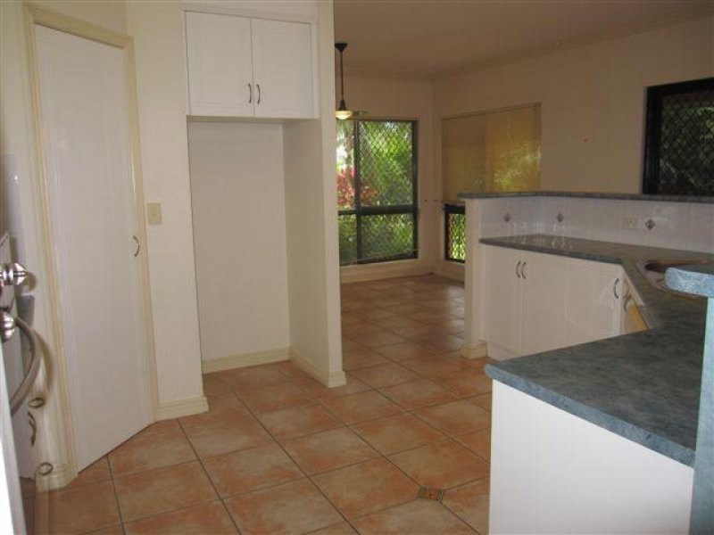 4 Firefly Court, Kirwan QLD 4817