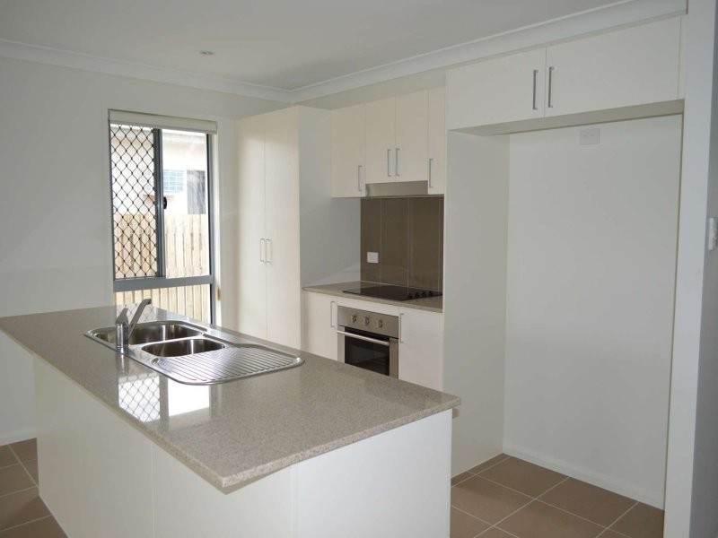 36 Dahlia Street, Burdell QLD 4818