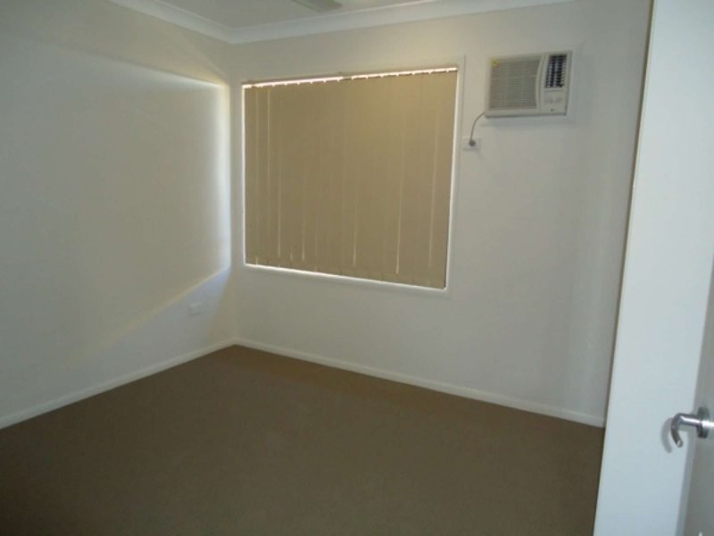 37 Blue Wren Drive, Kelso QLD 4815