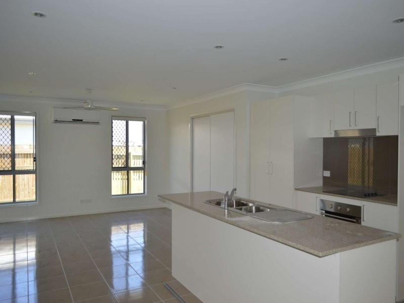 2/6 Marblewood Drive, Mount Low QLD 4818