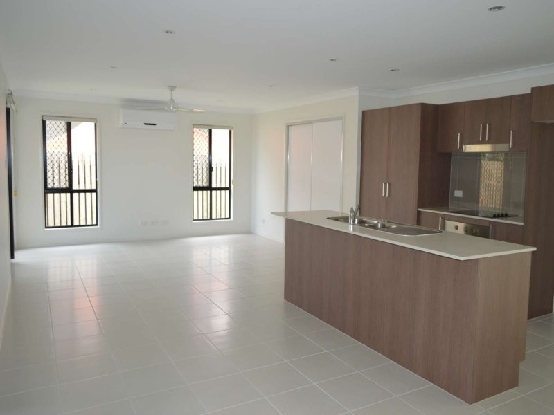 19B Outcrop Rise, Mount Louisa QLD 4814