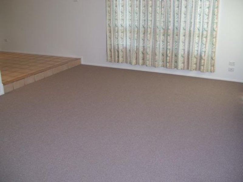 4 WOODBINE DRIVE, Annandale QLD 4814