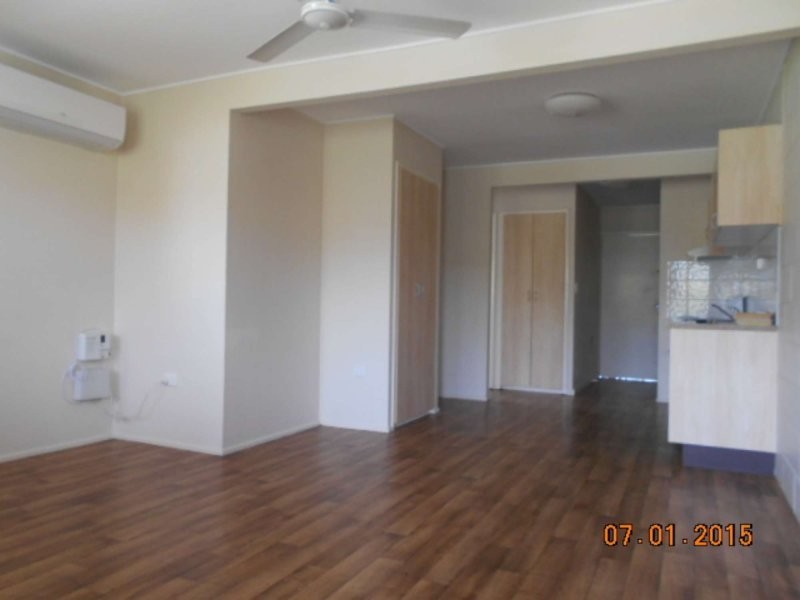 1/153 Albert Street, Cranbrook QLD 4814