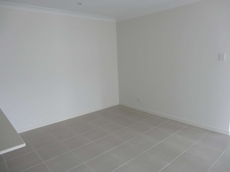 9 Cassinia Street, Mount Low QLD 4818