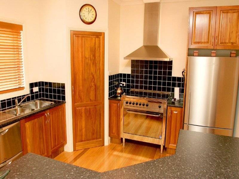 12 Cobb Court, Highton VIC 3216