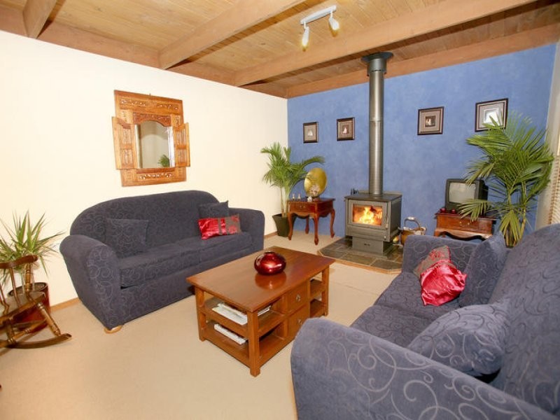 12 Longueville Lane, Grovedale VIC 3216