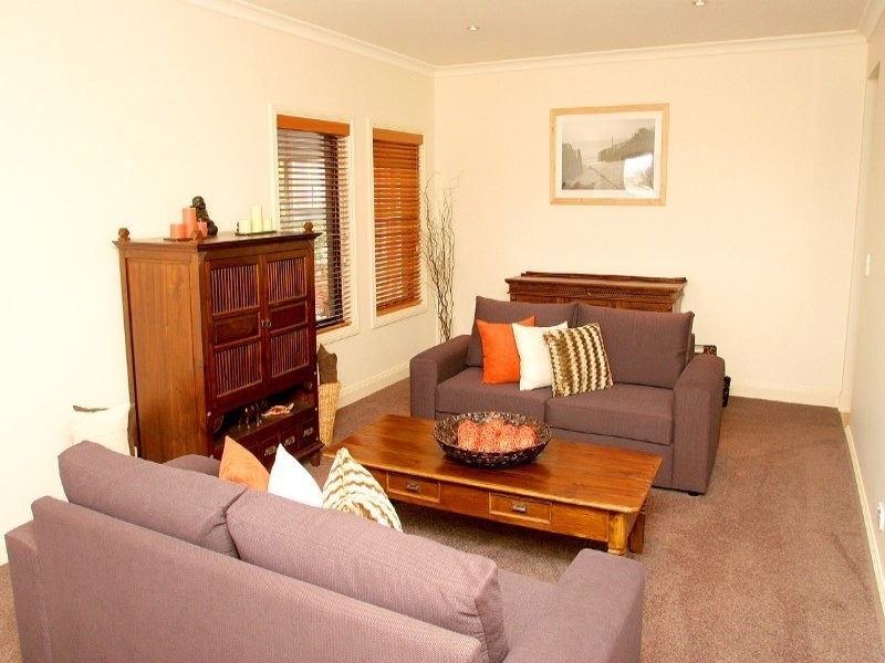 12 Cobb Court, Highton VIC 3216