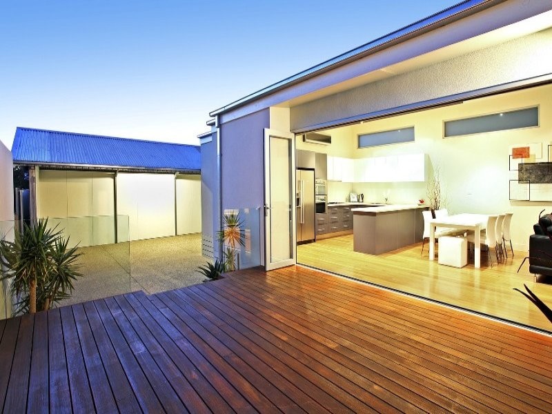 128 Gheringhap Street, Geelong VIC 3220
