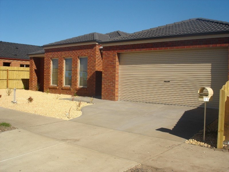 11 Nell Link, Leopold VIC 3224